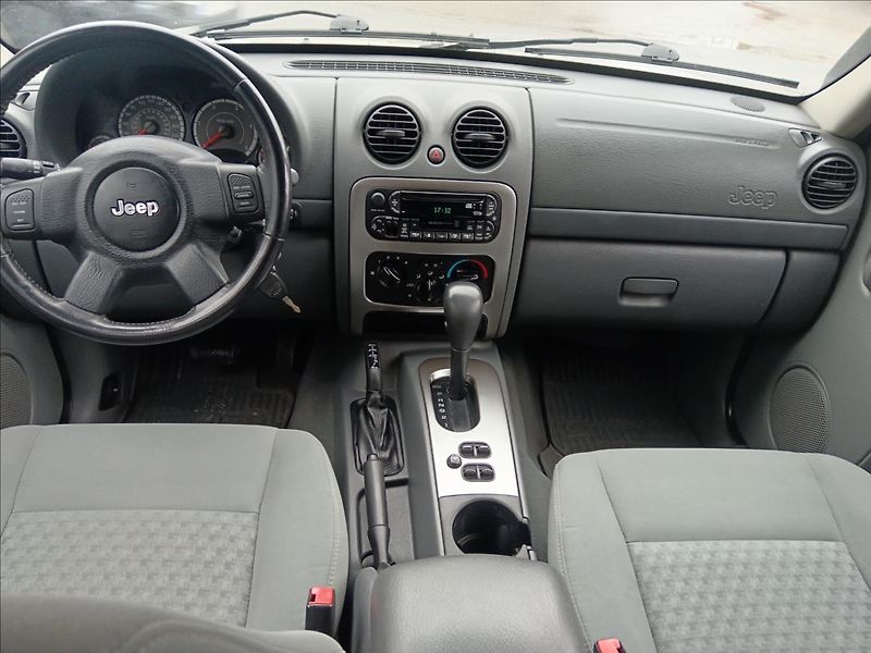 Jeep Cherokee 2,8 CRD - fotka 17 z 20