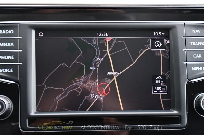 Volkswagen Passat 2,0TDi DSG NAVI 2xKOLA  - fotka 39 z 51