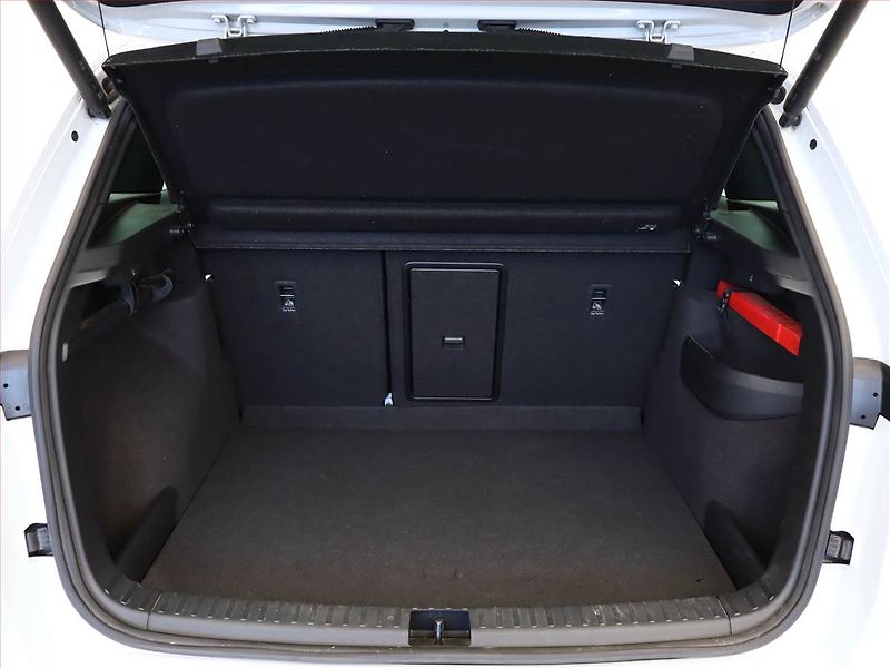 Škoda Karoq (2022) Sportline 2.0 TSI - fotka 12 z 22