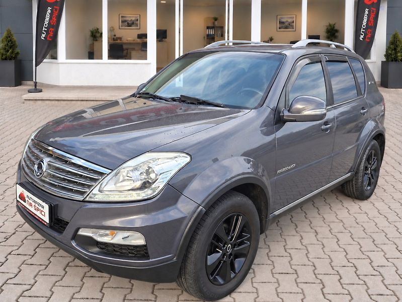 SsangYong Rexton (2015) RX200E-XDI 114kW 6MAN -TAŽ.ZAŘ - fotka 4 z 33
