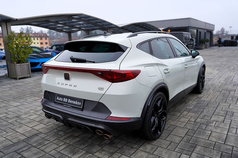 Cupra Formentor VZ5 2.5 TSI DSG 4Drive,Taiga G - fotka 6 z 50