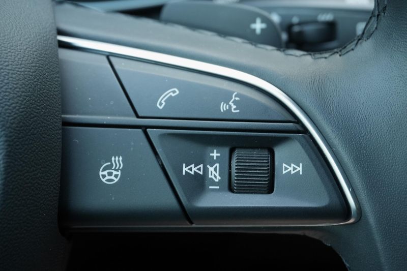 Audi A4 Allroad 50 TDI,Webasto, HUD, Kůže, B&O - fotka 20 z 46