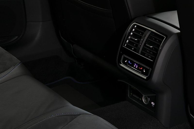 Volkswagen Arteon Shooting Brake R 2.0TSI 235kW DSG Tažné DCC - fotka 21 z 30