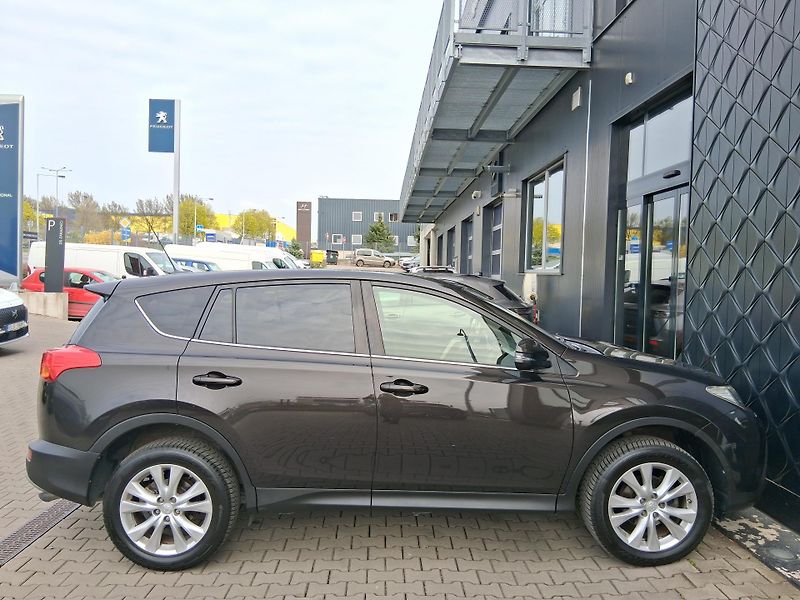 Toyota RAV4 PREMIUM 2.2 D-CAT 4x4 110 kW - fotka 9 z 32