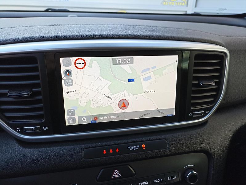 Kia Sportage 1,6CRDi 4x4, AT, Navi, ČR - fotka 19 z 36