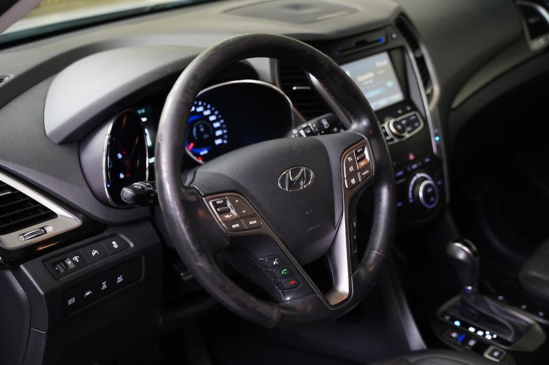 Hyundai Santa Fe - fotka 14 z 24