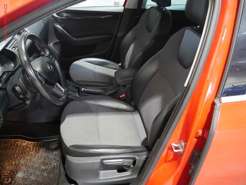 Škoda Octavia (2019) 2.0 TDi, 1.maj,ČR, Style - fotka 9 z 22