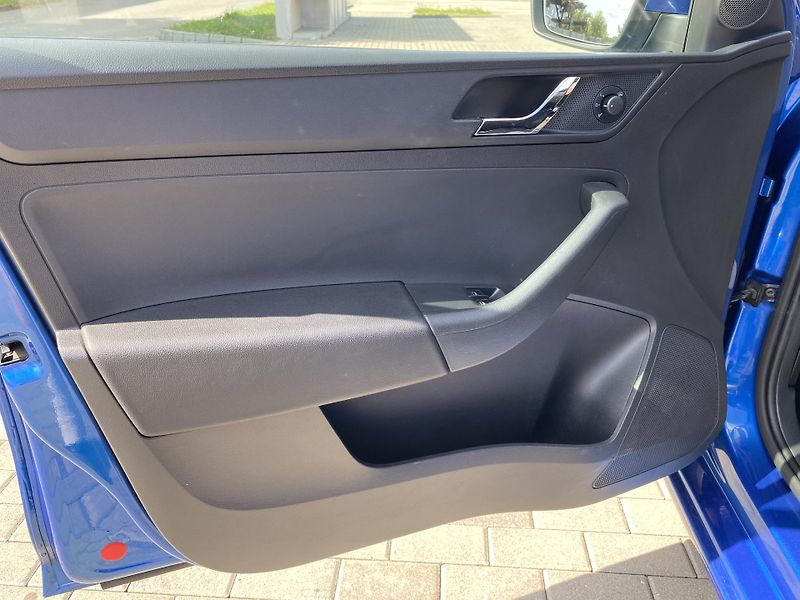 Škoda Rapid (2015) 1.2TSi, KLIMA, NAJ.108TIS.KM!! - fotka 13 z 32