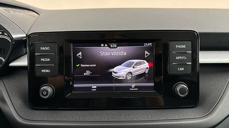 Škoda Fabia 1.0 TSI Ambition - fotka 12 z 24