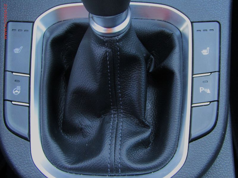 Hyundai i30 (2021) 1.0T-GDI, ČR, Smart, LED - fotka 14 z 20