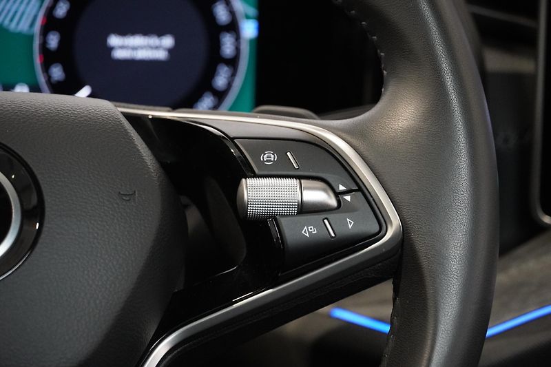 Škoda Kodiaq 2.0TDI Excl.Sel.ČR,1MAJ,7 míst - fotka 28 z 43