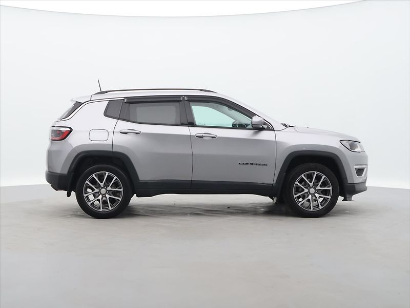 Jeep Compass 1,4 MultiAir Aut. 4WD Limited - fotka 7 z 23