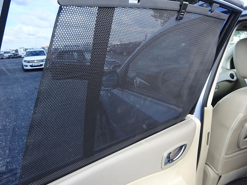 Renault Koleos 2.0dCi 110kW AUTOMAT 4x4 ČR - fotka 13 z 32