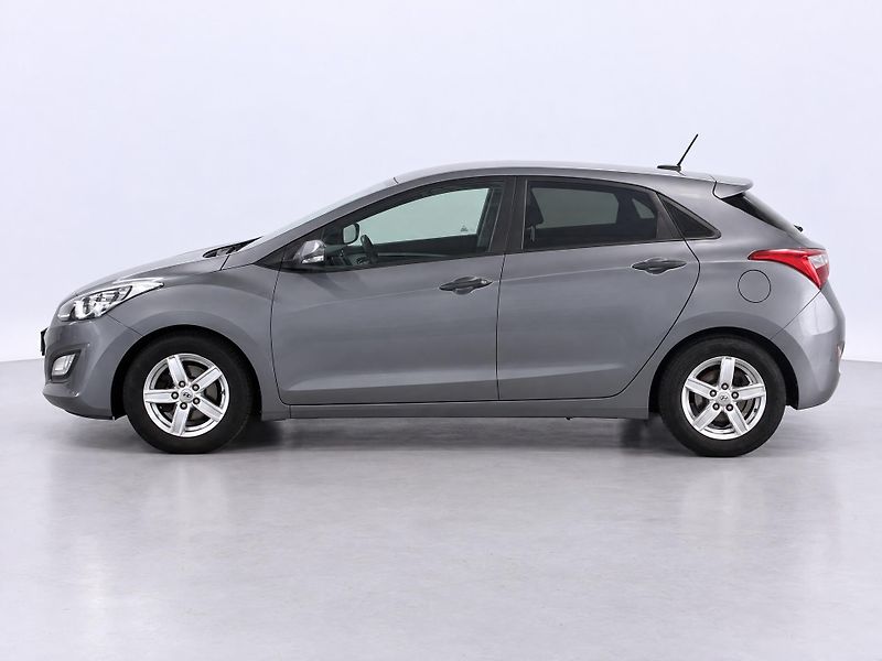Hyundai i30 1,4 CVVT 73KW NAVI ORIG. ALU - fotka 2 z 27