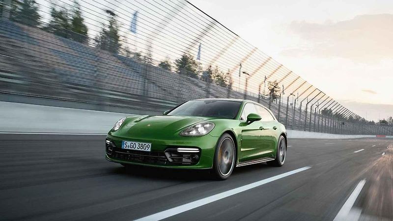 Porsche Panamera GTS a GTS Sport Turismo