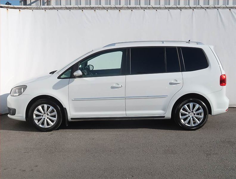 Volkswagen Touran (2014) Highline 2.0 TDI, Automat - fotka 3 z 22