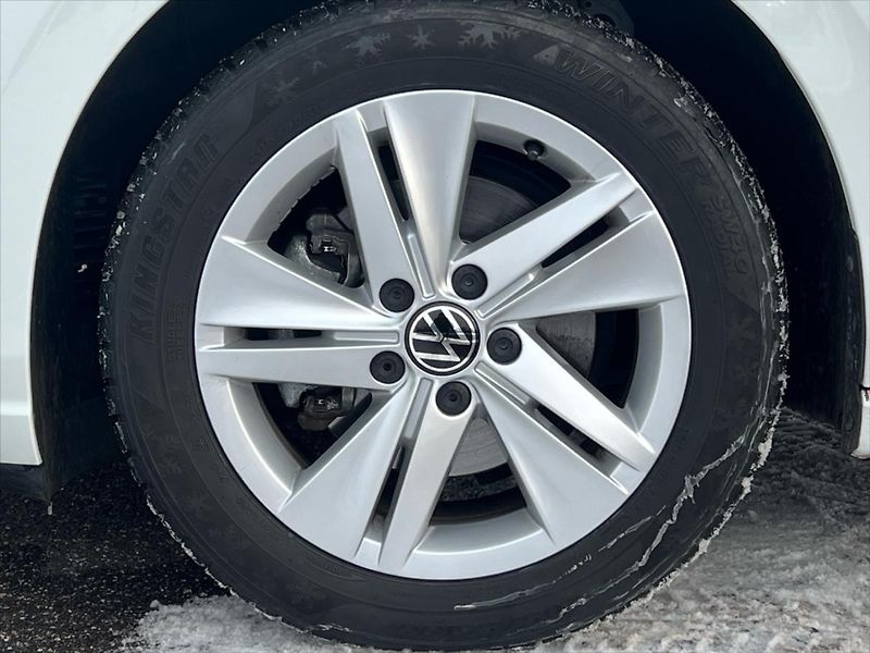 Volkswagen Golf 1,5 TSi 96kW LIFE  8 - fotka 12 z 26
