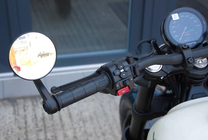 CFMOTO (2026) 450CL-C Bobber WHITE - fotka 16 z 25