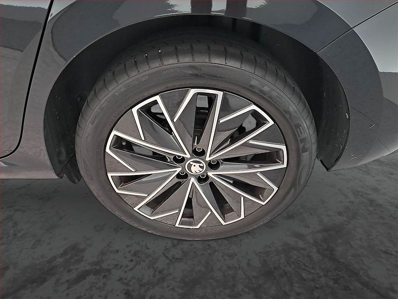 Škoda Scala (2020) Style Plus 1.5 TSI, Serv.kniha - fotka 15 z 17