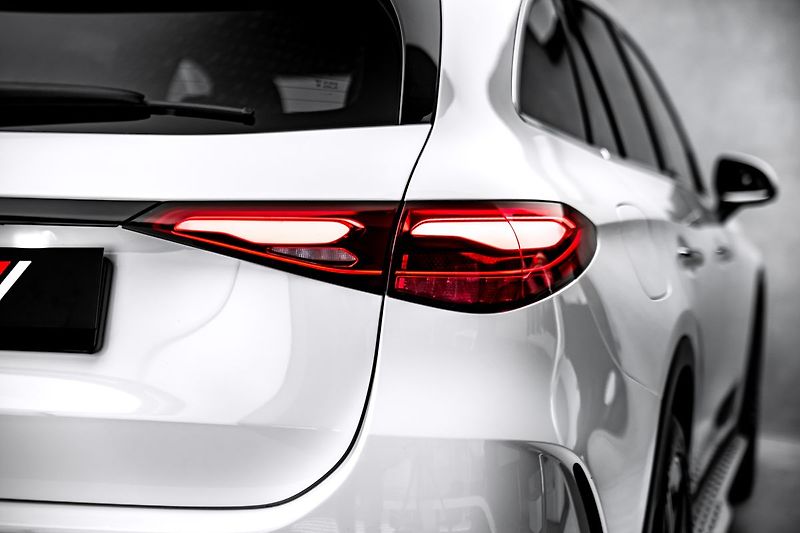 Mercedes-Benz GLC Digital light, 360 kamera, AMG - fotka 10 z 21