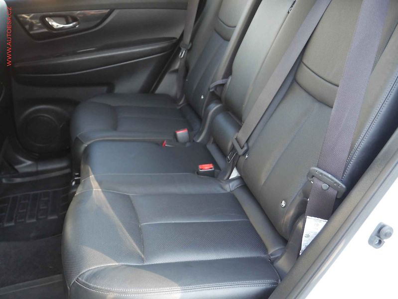 Nissan X-Trail (2017) 2.0 dCi 4x4, ČR, AT, LED - fotka 10 z 18