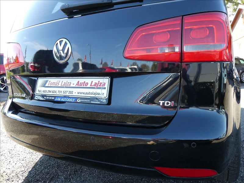 Volkswagen Touran 1,6 TDi 77kW 7.MÍST,navigace - fotka 10 z 43