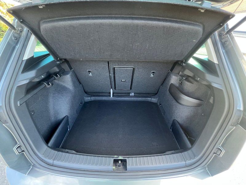 Škoda Karoq (2022) Style Plus 1.5TSi 110kW 6°manu - fotka 14 z 30