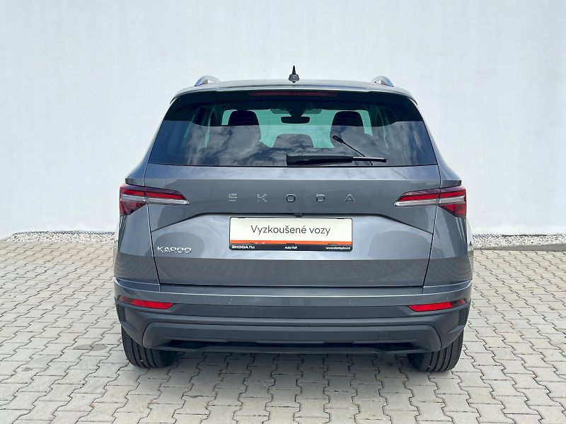 Škoda Karoq (2025) Drive 1,5TSI / 110kW M6F - fotka 8 z 29