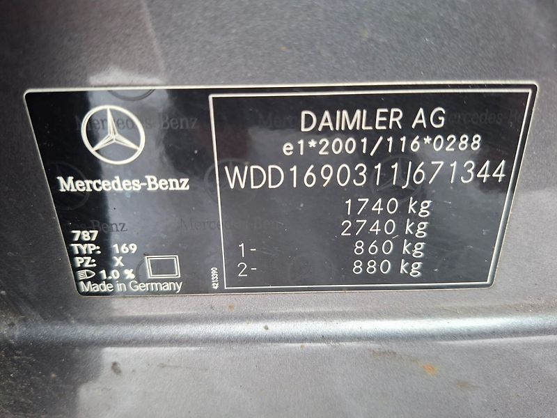 Mercedes-Benz Třídy A (2008) A150 70kW -SERVISOVÁNO-NEHAV.! - fotka 28 z 34