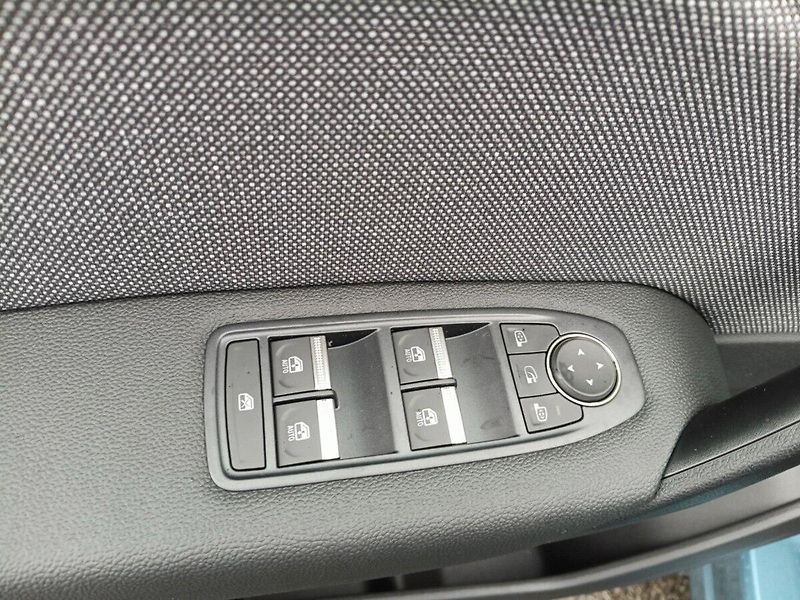 Renault Symbioz (2026) techno full hybrid E-Tech 160 - fotka 17 z 26