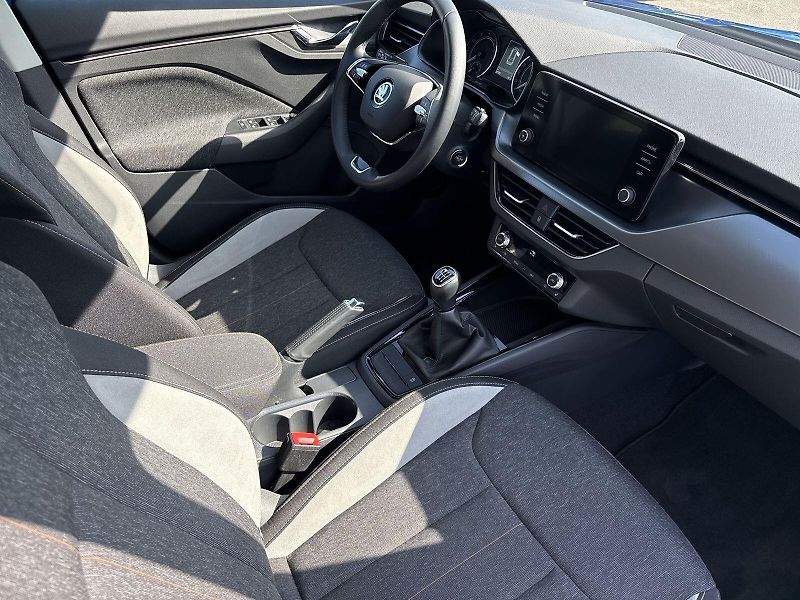 Škoda Kamiq (2023) 1.0 TSI Style - fotka 9 z 28