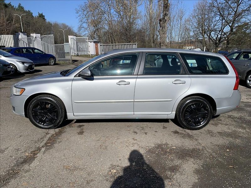 Volvo V50 2,0 D - fotka 5 z 17