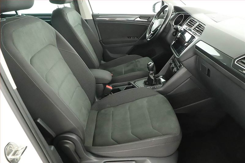 Volkswagen Tiguan (2019) Highline 2.0 TDI, ČR,1.maj - fotka 7 z 21