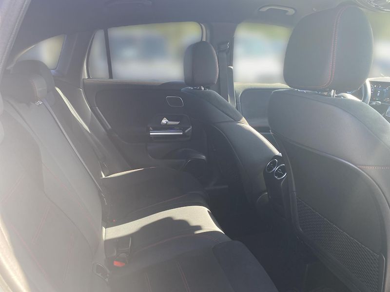 Mercedes-Benz GLA GLA 250e AMG - fotka 19 z 28