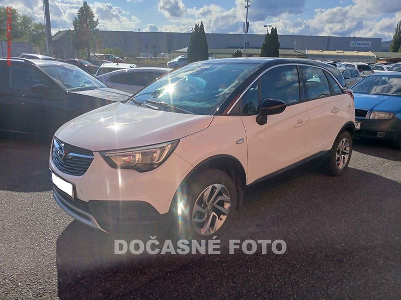 Opel Crossland X (2018) 1.2 PT, ČR, servis.kniha - fotka 1 z 3