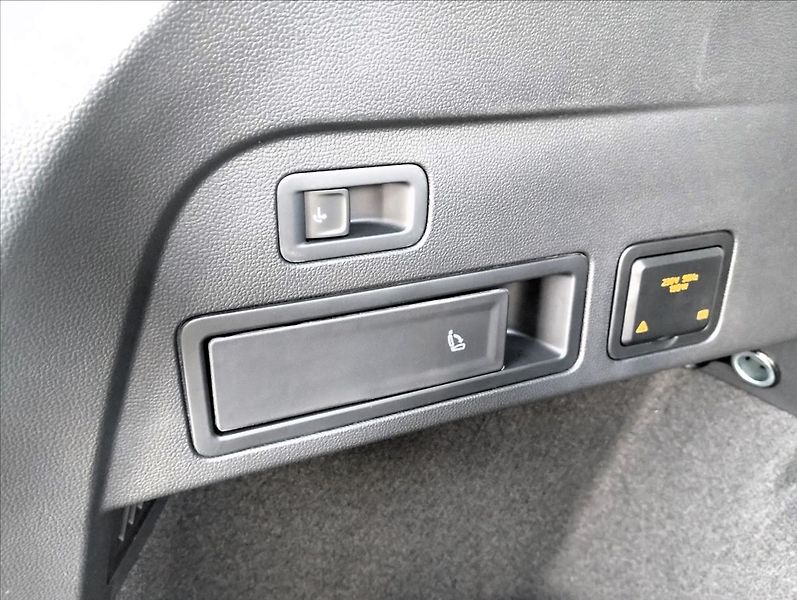 Volkswagen Tiguan Allspace (2023) 2,0 TDI 110kW 4M 7DSG  Life - fotka 15 z 23