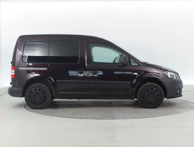 Volkswagen Caddy (2012) 2.0 TDI - fotka 6 z 22