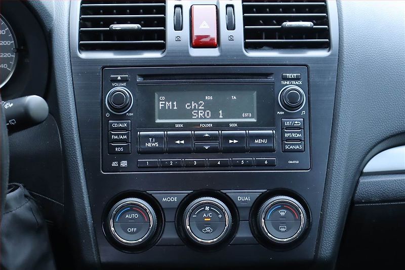 Subaru XV (2013) 2.0i, 4X4, Automat - fotka 12 z 20