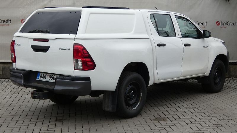 Toyota Hilux 2.4 D-4D Double Cab 4x4 Live - fotka 3 z 21