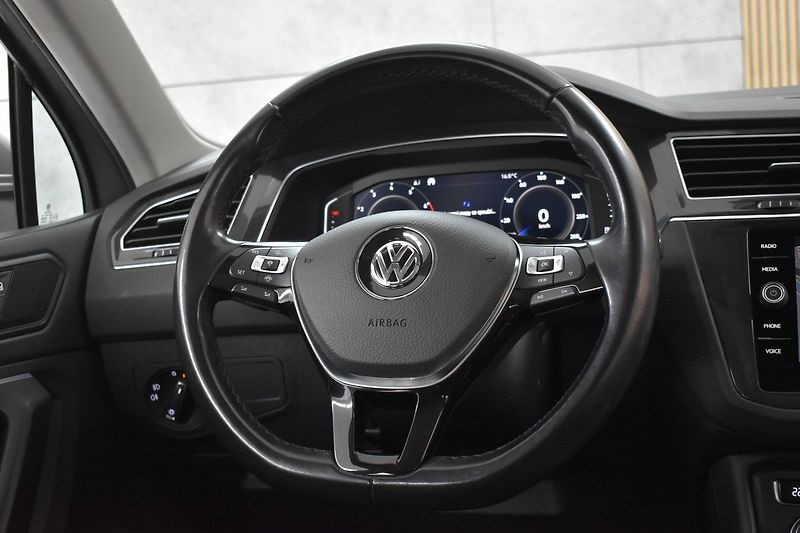 Volkswagen Tiguan 1.5 TSI DSG*VIRTUAL*KAMERA*ACC - fotka 17 z 44