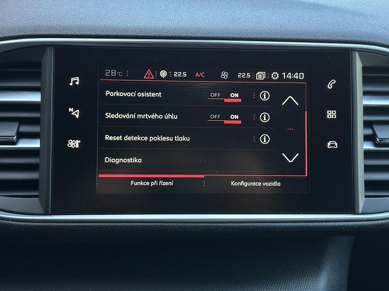Peugeot 308 308 GTi 272PS NAVI Soundsystem - fotka 28 z 43