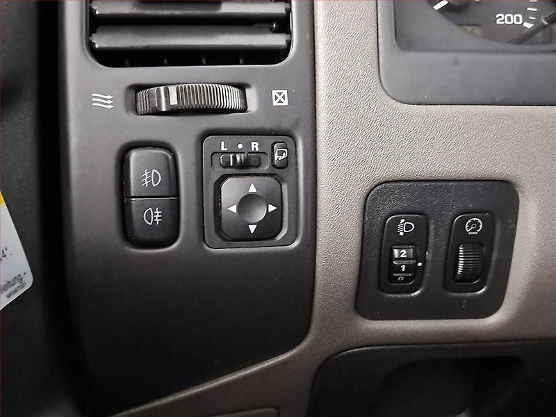 Mitsubishi Pajero (2006) 3.2 DI-D, Automat, 7 míst - fotka 19 z 20