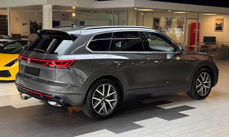 Volkswagen Touareg TDI 210 kW R-Line Pano Taž Ven - fotka 5 z 19