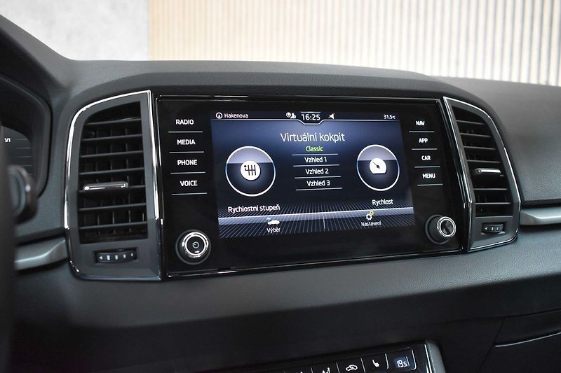 Škoda Karoq 2.0TDI*REZERVACE* - fotka 33 z 44