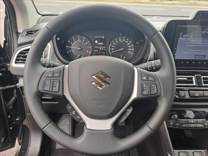 Suzuki S-Cross 1,4 Elegance AllGrip MY25 - fotka 10 z 21