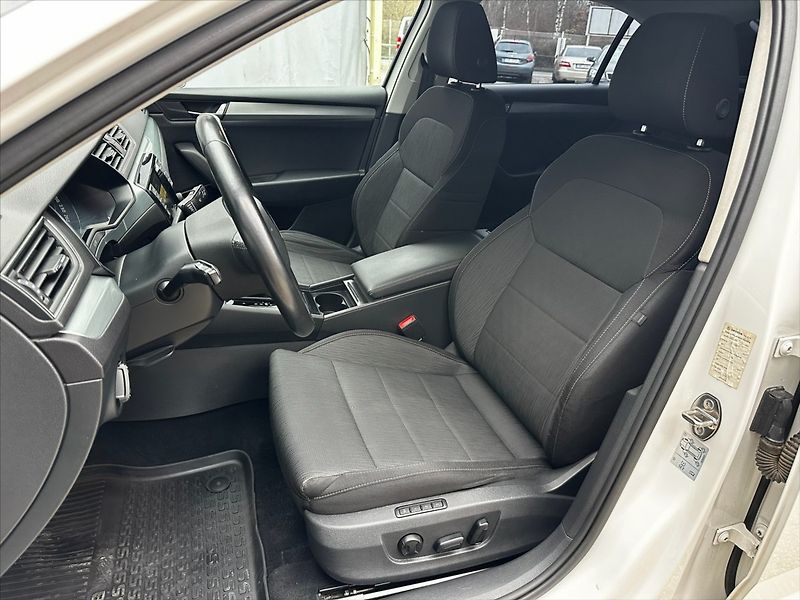 Škoda Superb 2,0 110kW DSG, CZ - fotka 10 z 41