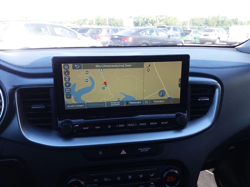 Kia Ceed 1.6CRDi,100kW,1.MAJITEL-ČR!! - fotka 25 z 29