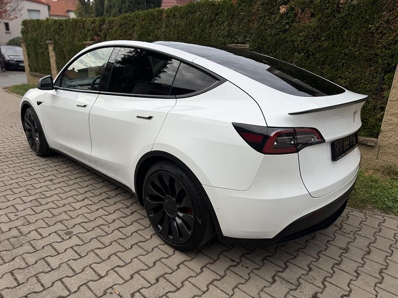 Tesla Model Y Performance-540PS-AWD-Berlín- - fotka 3 z 23