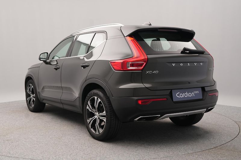 Volvo XC40 T5 AWD INSCRTIPTION REZERVACE - fotka 8 z 42