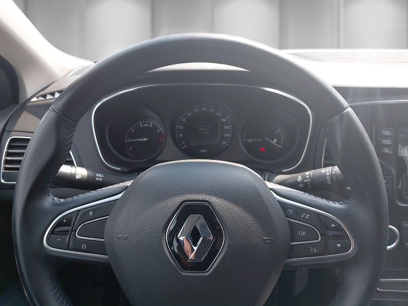 Renault Mégane (2017) 1,6 SCe 84 kW ZEN - fotka 16 z 23